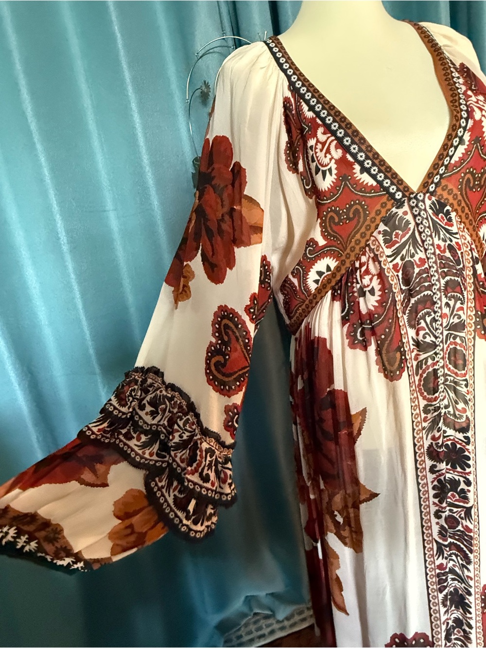 FARM Rio Ivory Maxi Dress with Rust Floral Print - Picture 3 of 5